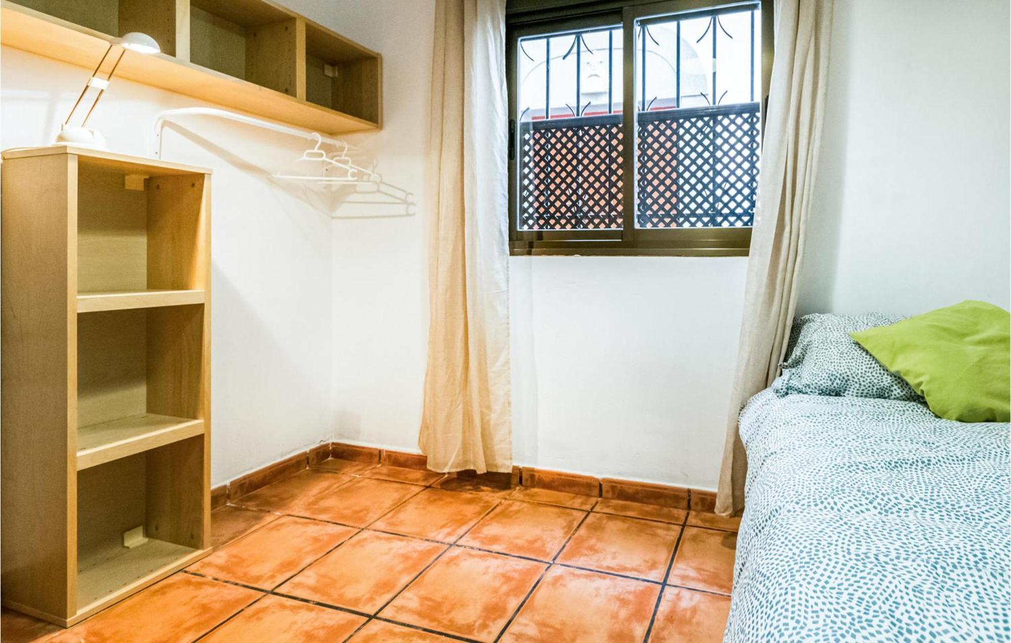 Lovely Apartment In Cordoba With Kitchen Eksteriør billede